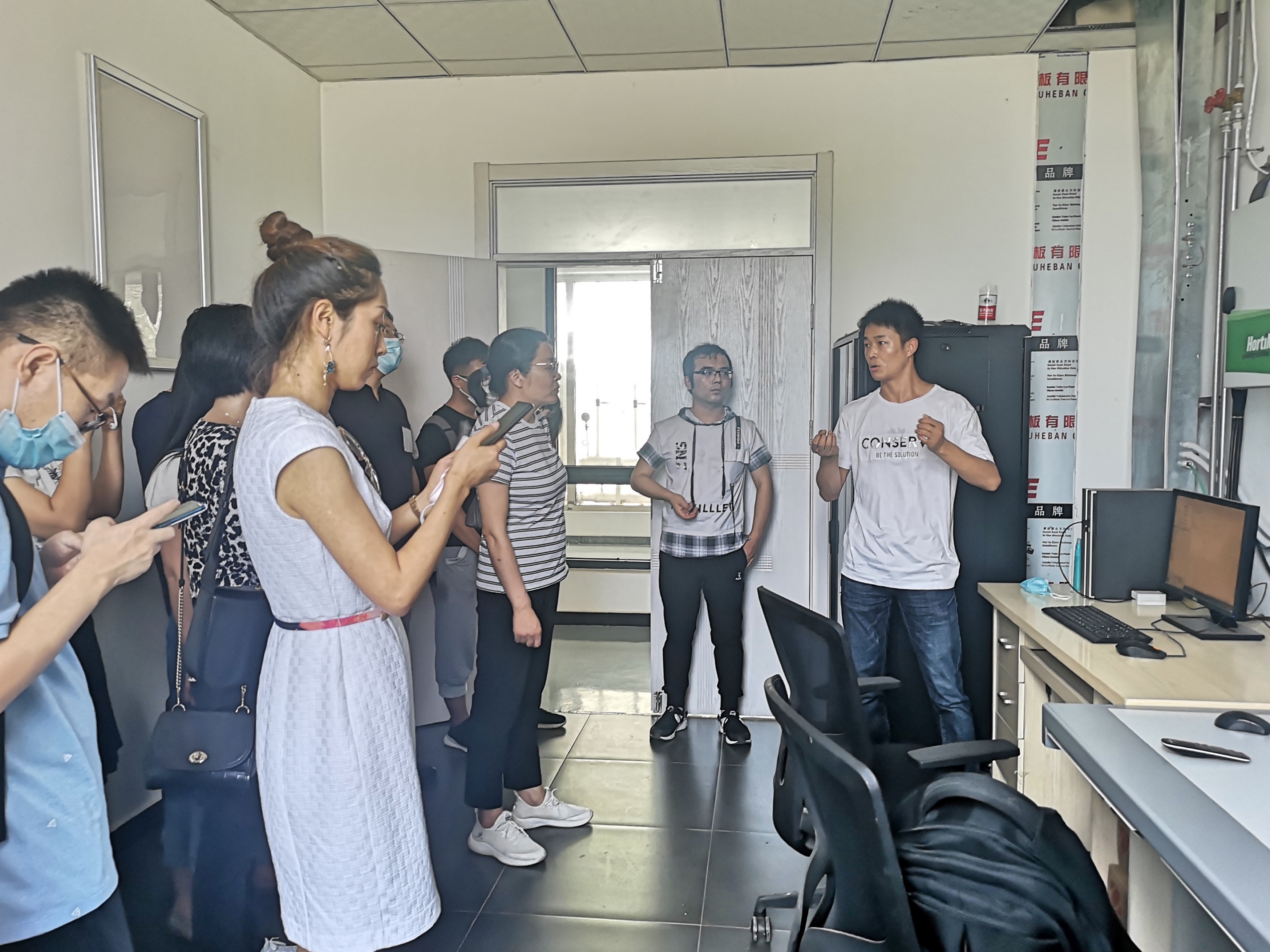 华农公司新员工到农业农村部规划设计研究院国家设施农业研究中心接受培训